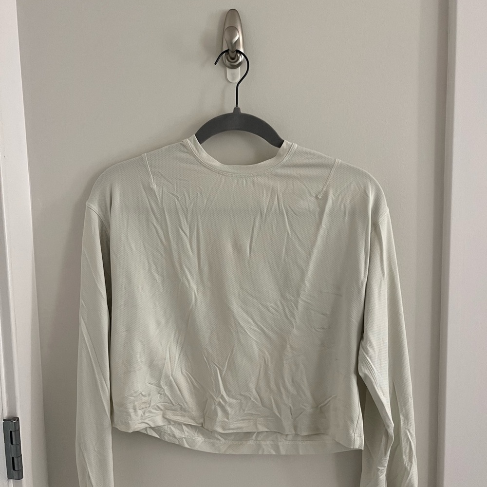 lululemon Cream Long Sleeve Tee